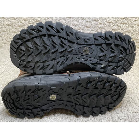 Cloud Nine Chestnut Brown Sheepskin Tundra Boots Womens 8 NIB NEW Box Lace UP - Picture 16 of 16